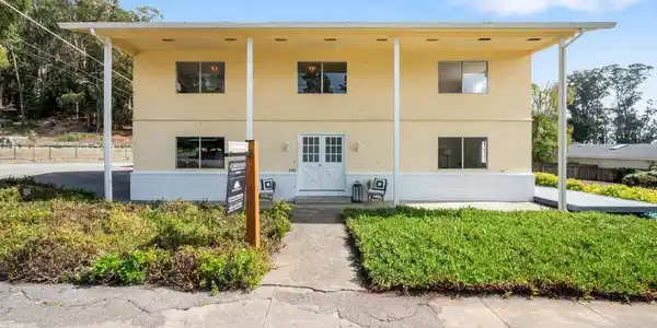 422 Santa Maria Avenue