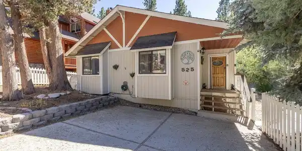 525 Bernhardt Lane