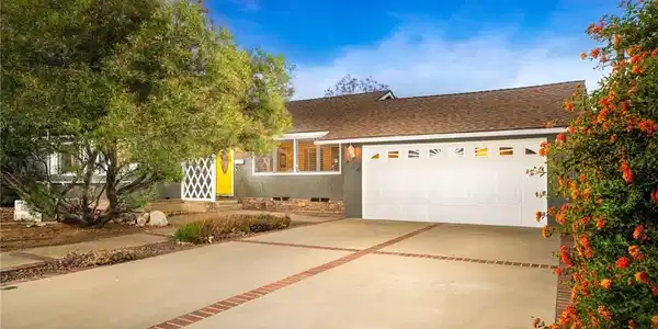 464 Cinderella Drive