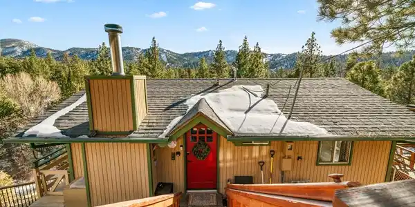 862 Menlo Drive