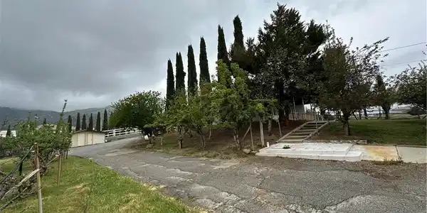 23171 Woodford Tehachapi Road