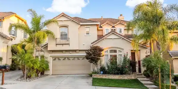 3422 Glenprosen Court