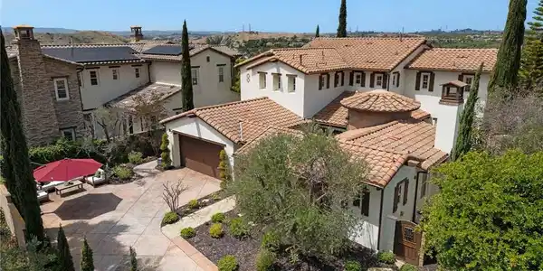 3 Kent Court