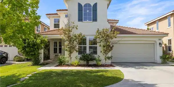 29207 Avenida Avila