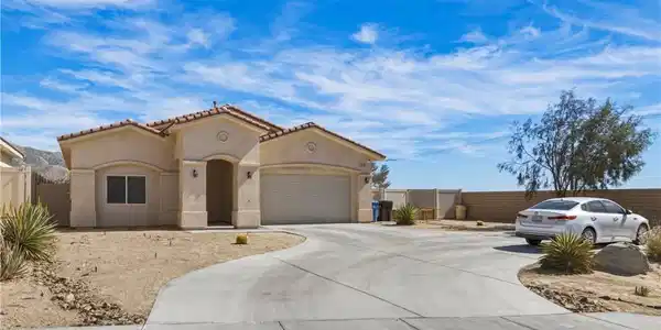 65352 Rolling Hills