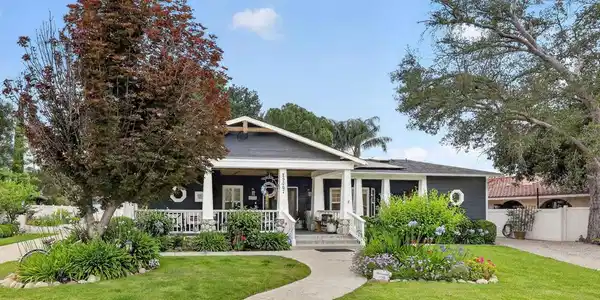 25067 Everett Drive