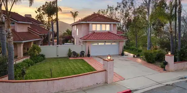2389 Aztec Avenue
