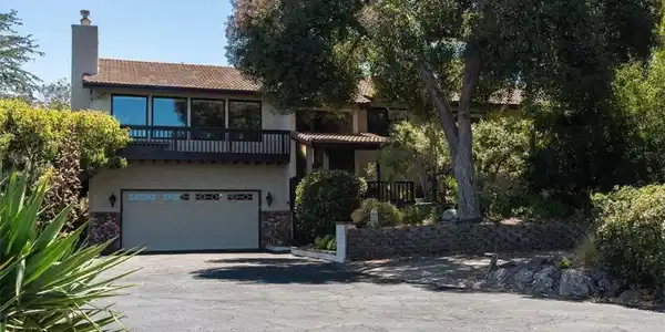 1960 Andre Avenue