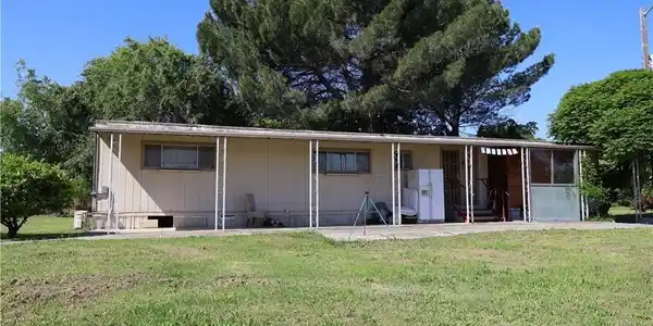 22189 Samson Ave.