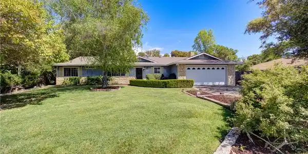 10097 Atascadero Avenue