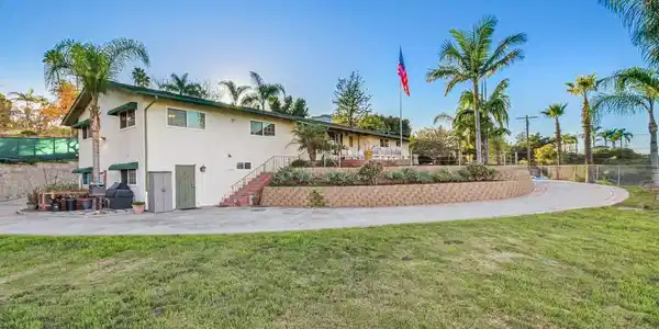 173 Pepper Tree Road