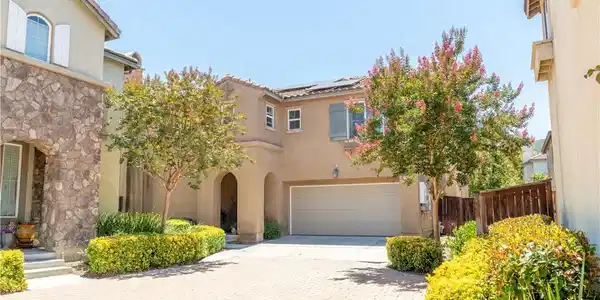45776 Klamath Court