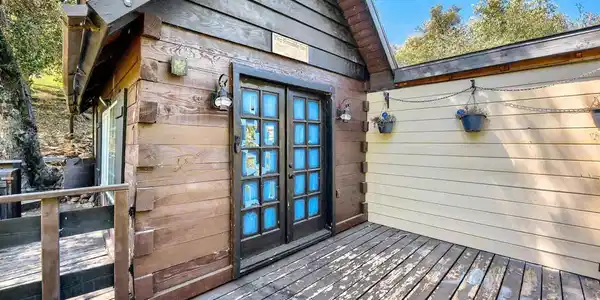 Image 4