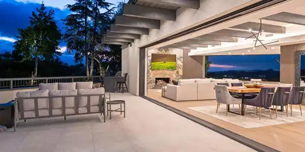 5465 Avenida Maravillas