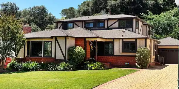 1474 Hillside Drive