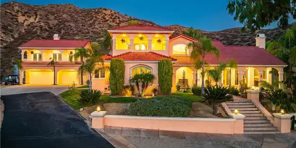 30040 San Francisquito Canyon