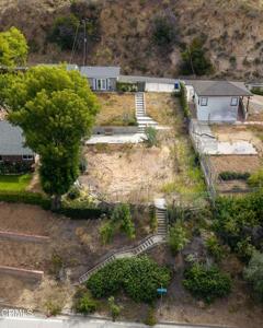 1205 E Loma Alta Drive