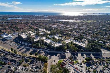 448 N Bellflower