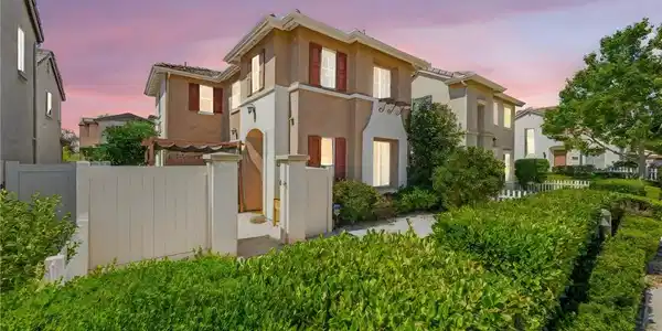 27620 Desert Gold Court