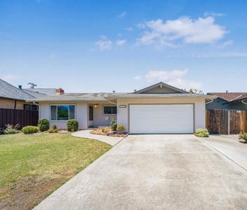 1309 Carlsen Way