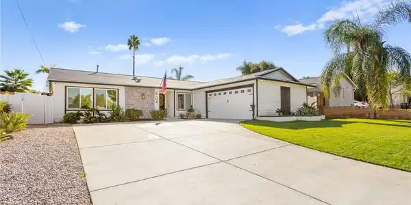 604 Magnolia