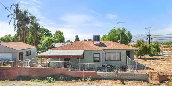 1393 Ward Way