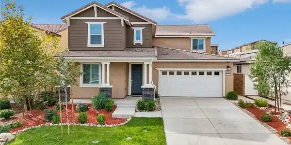 2464 Yellowstone Way