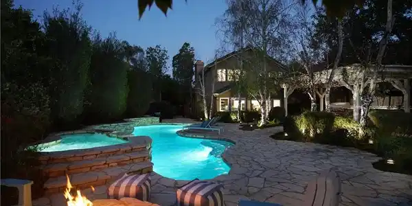 24751 Calle Largo