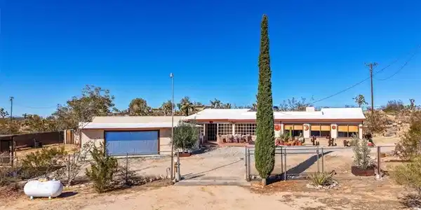 3707 Indio Ave