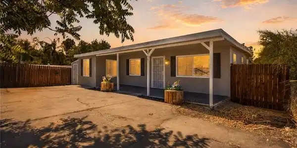 23581 Lake
