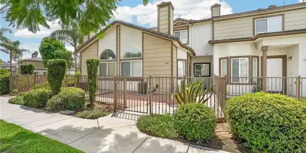 1555 Orange Ave #1106