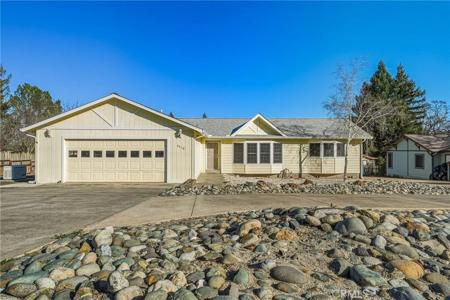 4410 Oak