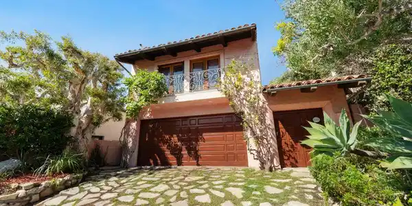 23351 Malibu Colony Road