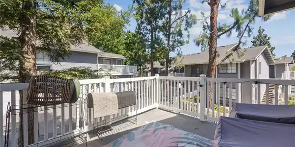 1760 Shady Oaks Court