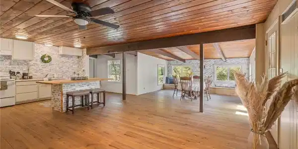 6267 Cobey Lane