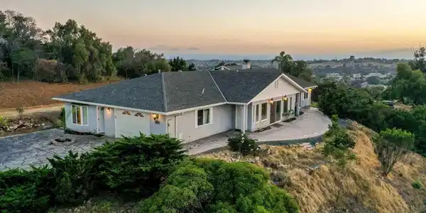2814 Helix Street