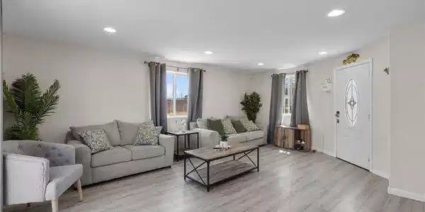 48240 90th Street W