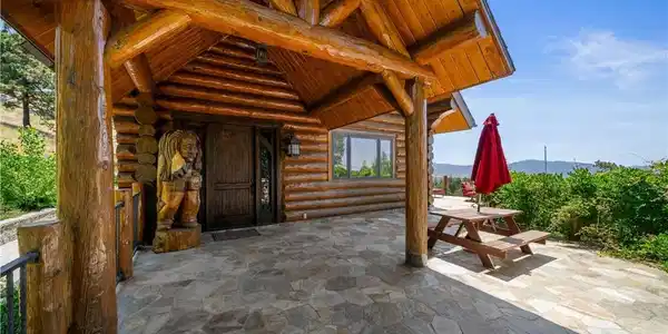 26000 Deertrail Drive