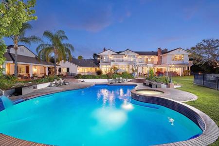 13742 Paseo Valle Alto