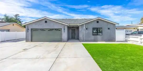 1243 N California