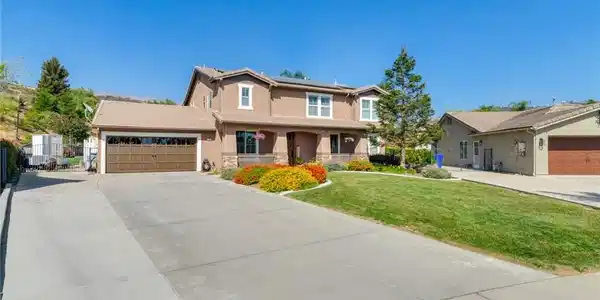 13165 Maplewood