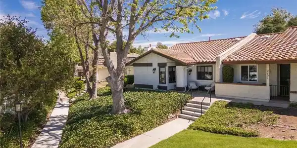 2805 Shoreview Circle