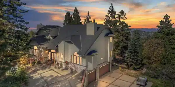 26077 Walnut Hills