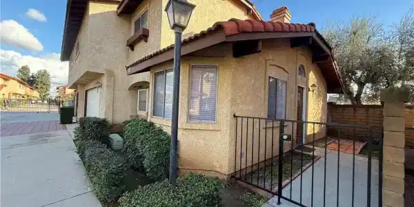 12141 Ramona Boulevard
