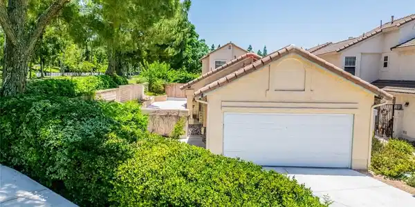6843 Cabrini Court