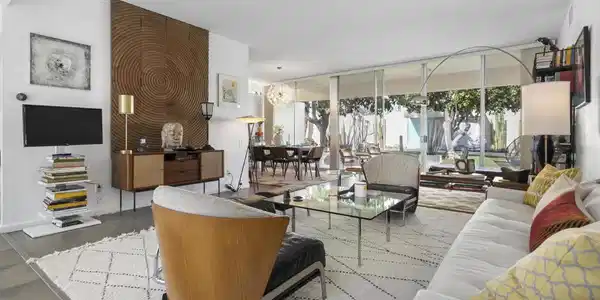 17 Desert Lakes Drive