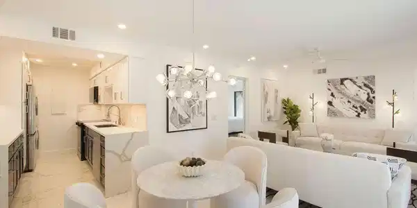 1100 E Amado Road
