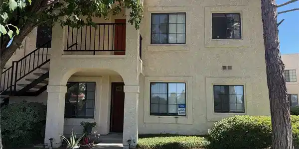 2554 Olive Drive