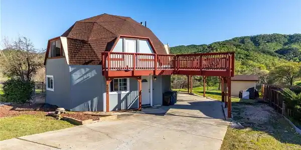 4922 Longhorn Lane