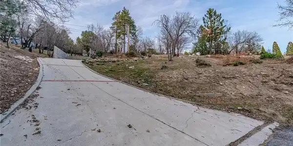 70 Panorama Road
